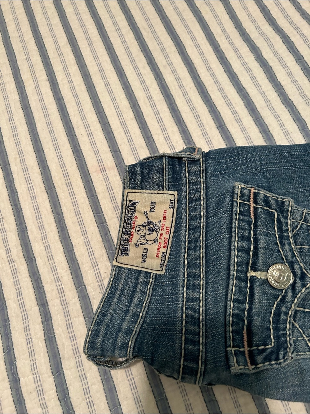 True Religion Women's Light Blue Boot Cut Jeans with Contrast Stitching - Picture 3 of 9
